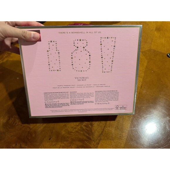 NIB Victorias Secret Bombshell Luxe Fragrance Gift Set - Picture 6 of 6